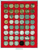 Box rouge pour 48 monnaies alveoles carrs 30mm LINDNER 2148